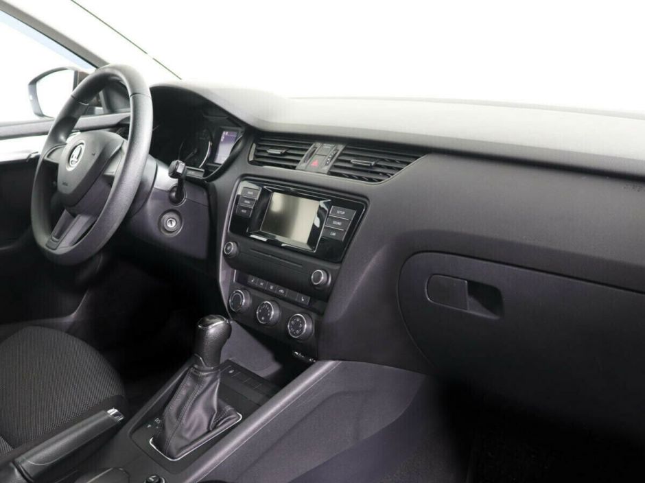 Skoda Octavia, 1.6 л, АТ, 2016 фото 1
