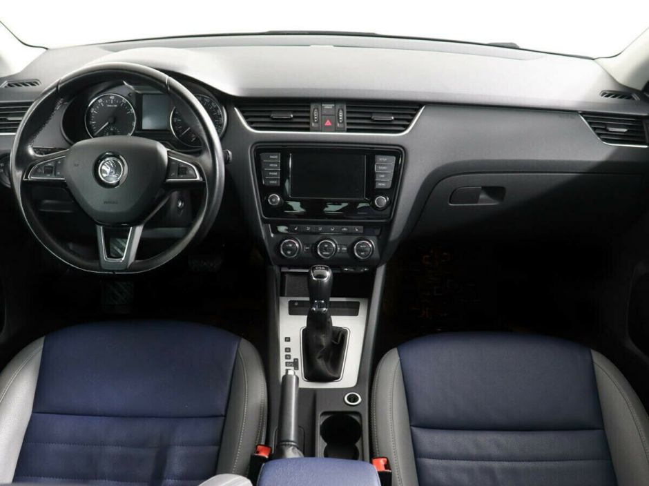 Skoda Octavia Импорт, 1.5 л, Робот, 2018 фото 8