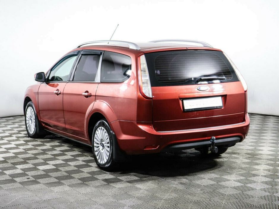 Ford Focus, 1.8 л, МТ, 2010 фото 5