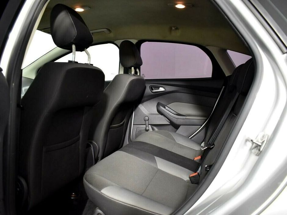Ford Focus, 1.6 л, МТ, 2011 фото 1