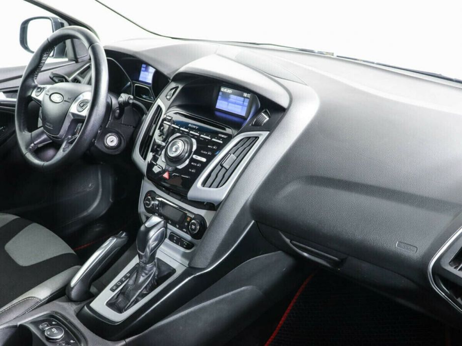 Ford Focus, 2.0 л, Робот, 2012 фото 2