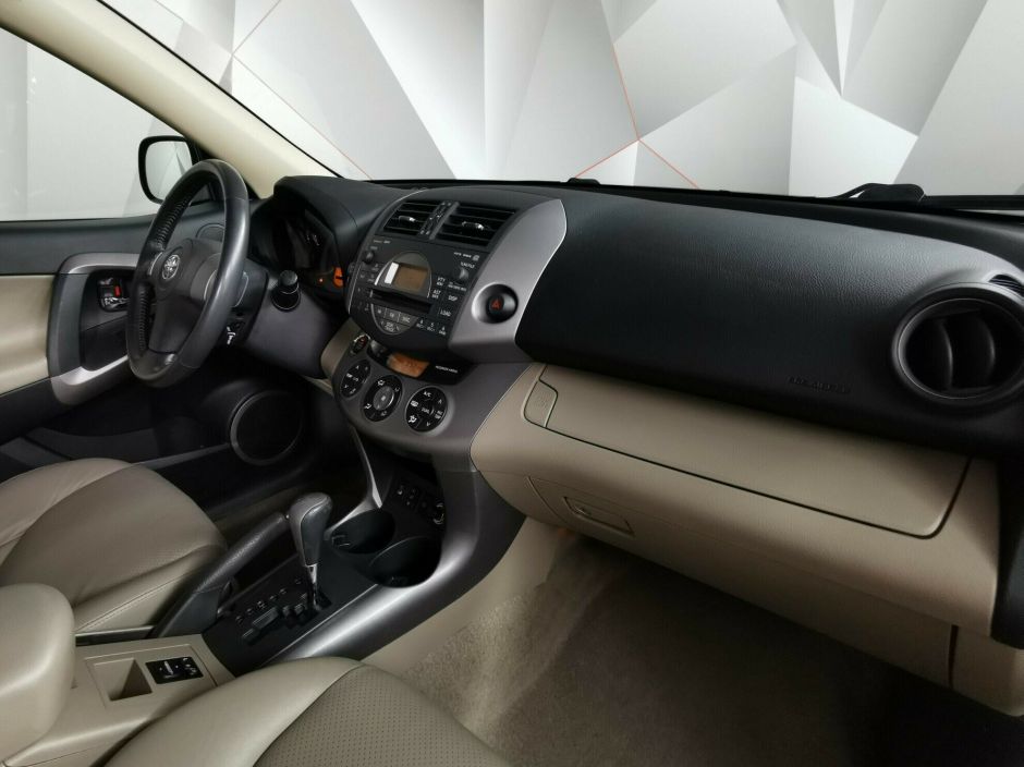 Toyota RAV4, 2.0 л, АТ, 2006 фото 2