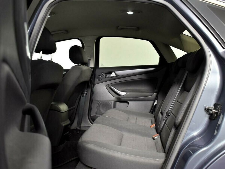 Ford Mondeo, 2.0 л, МТ, 2013 фото 1