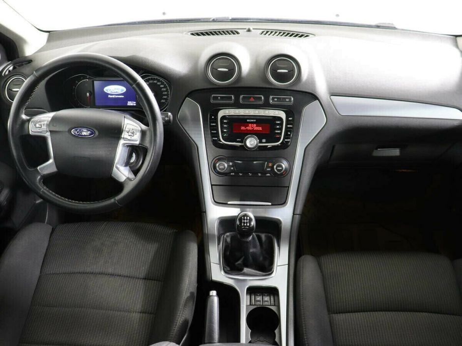 Ford Mondeo, 2.0 л, МТ, 2011 фото 2