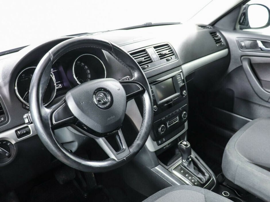 Skoda Yeti, 1.2 л, Робот, 2013 фото 7