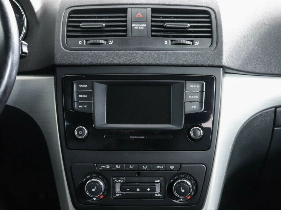 Skoda Yeti, 1.2 л, Робот, 2013 фото 2