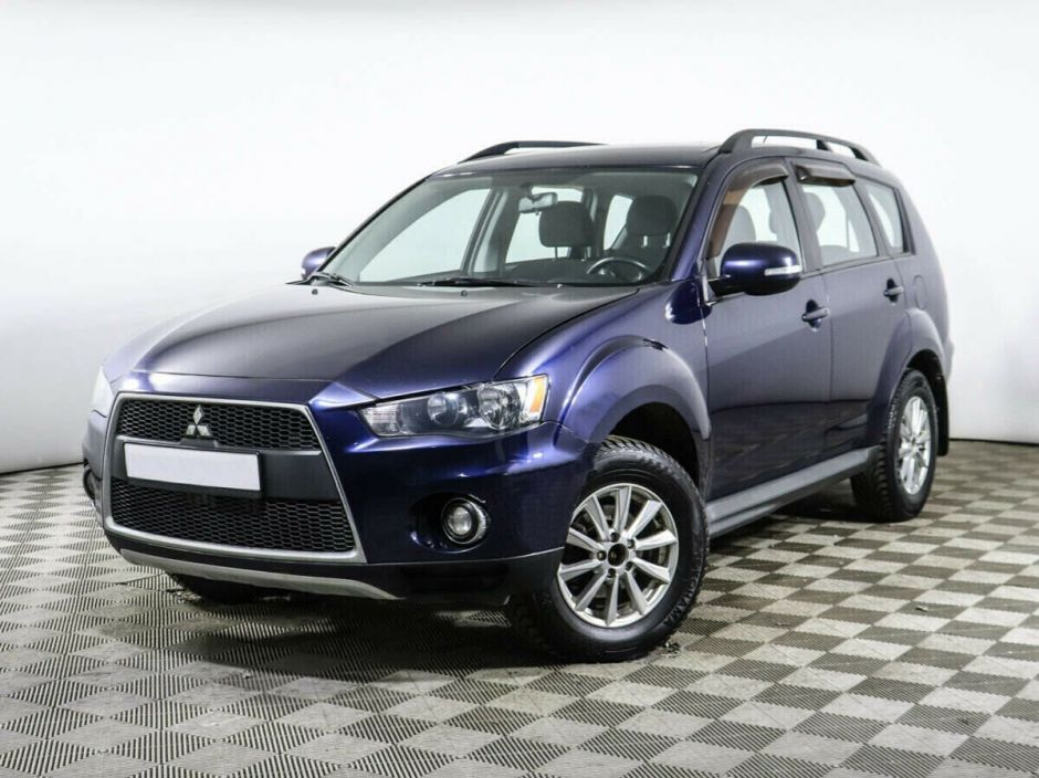 Mitsubishi Outlander, 2.0 л, Вариатор, 2010 фото 3
