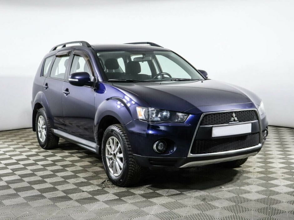 Mitsubishi Outlander, 2.0 л, Вариатор, 2010 фото 4