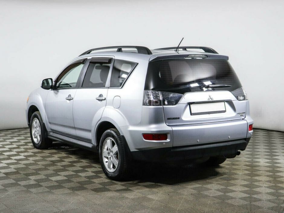 Mitsubishi Outlander, 2.4 л, Вариатор, 2011 фото 5