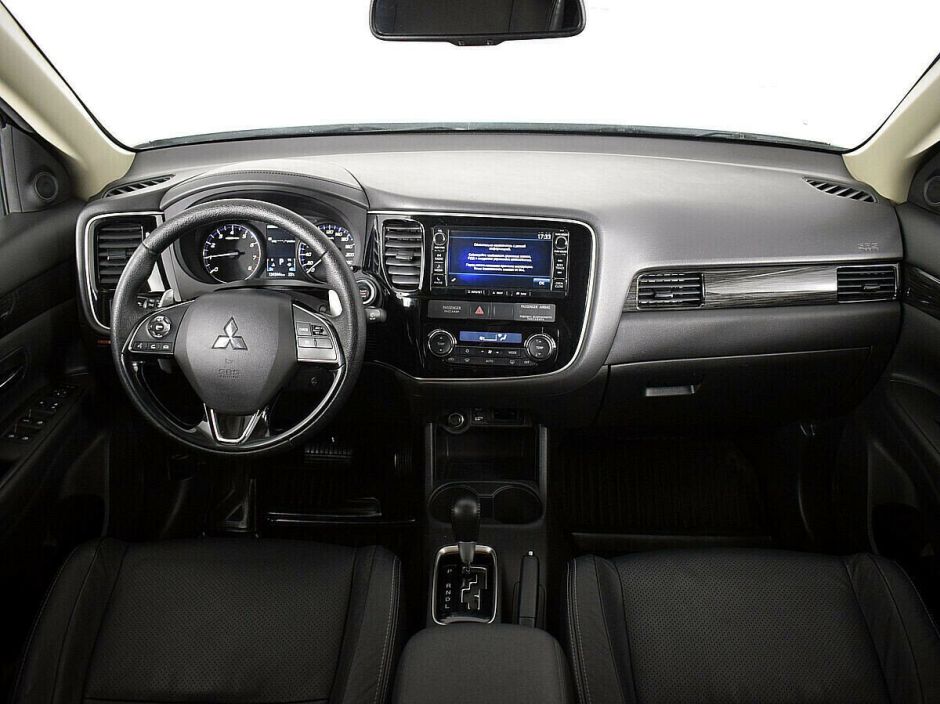Mitsubishi Outlander, 2.4 л, Вариатор, 2015 фото 7