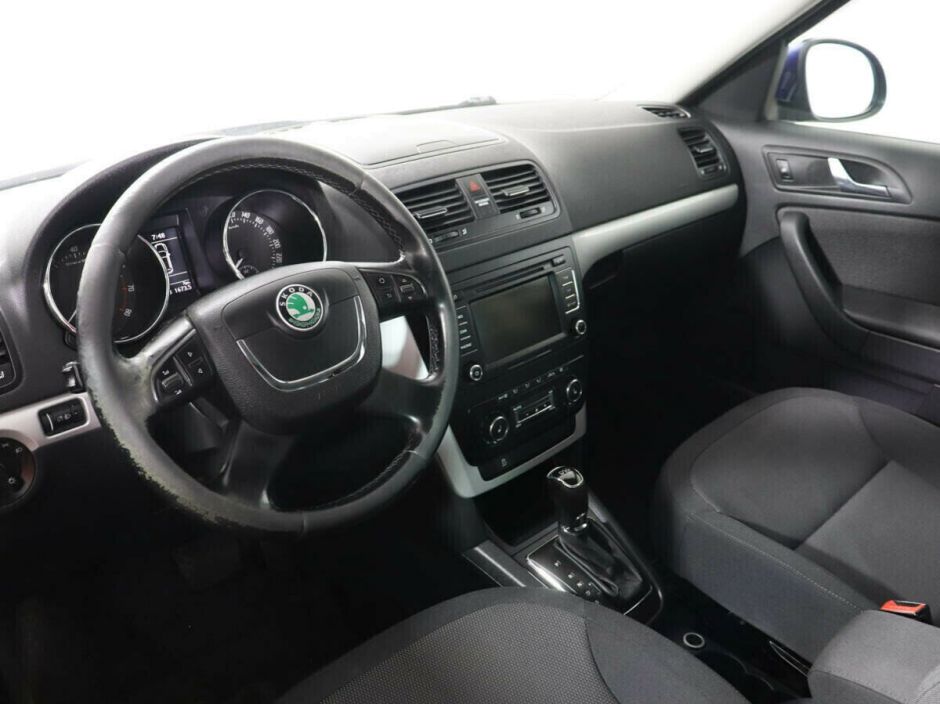 Skoda Yeti, 1.2 л, Робот, 2012 фото 7