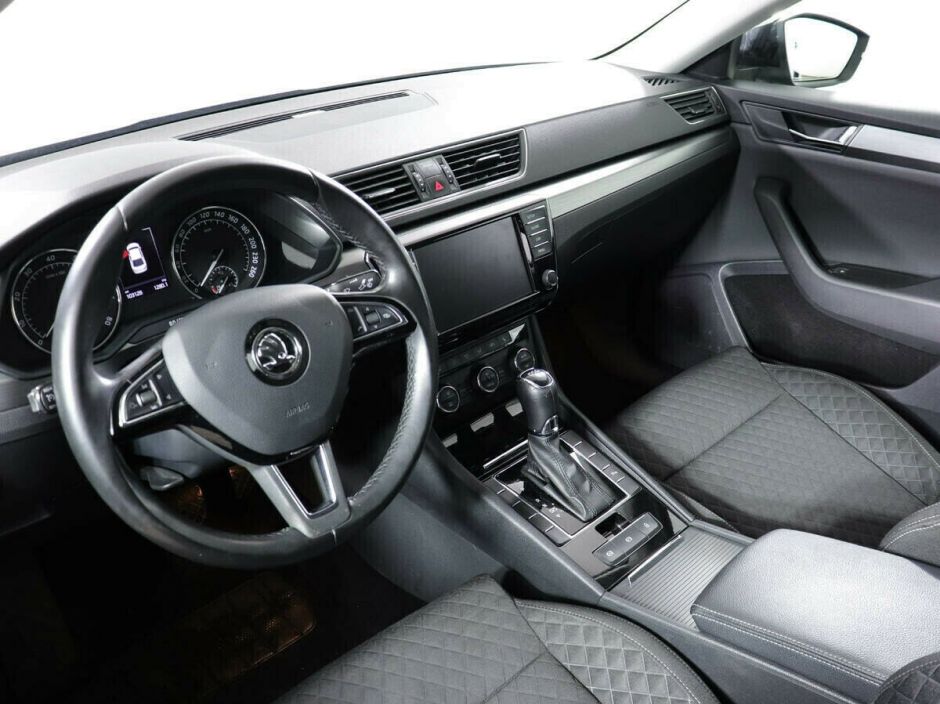 Skoda Superb, 1.8 л, Робот, 2017 фото 7