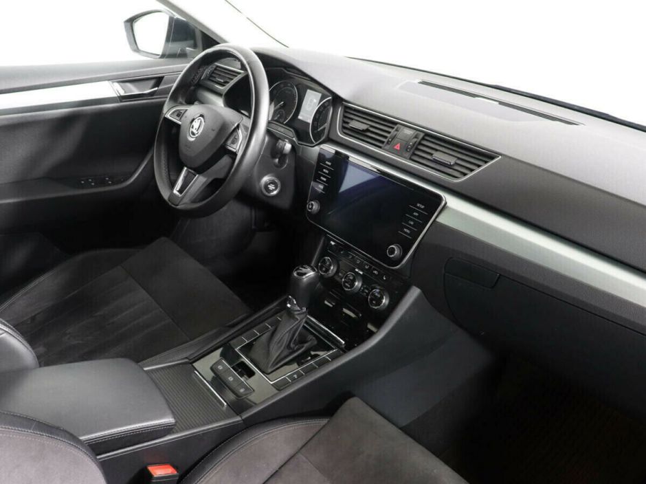 Skoda Superb, 1.8 л, Робот, 2017 фото 7