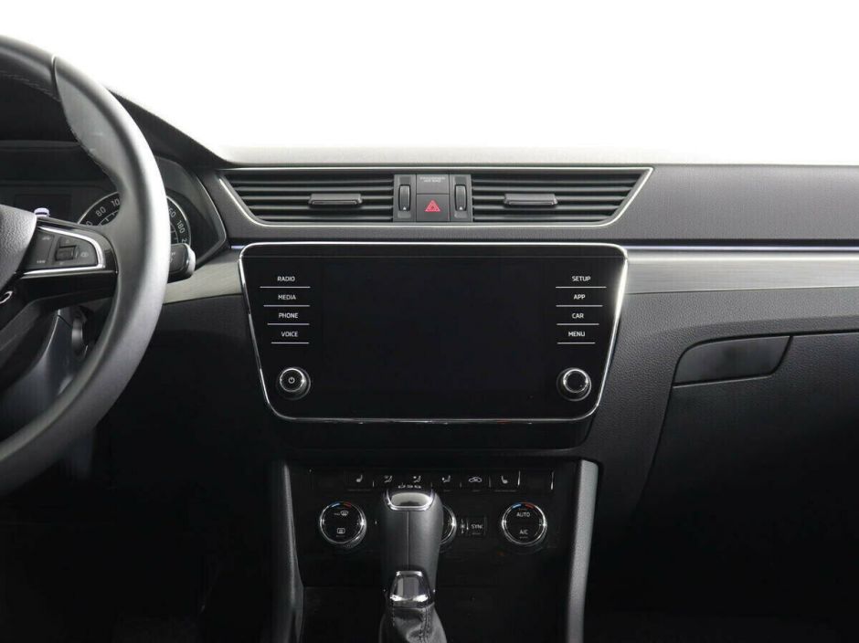 Skoda Superb, 1.5 л, Робот, 2019 фото 9