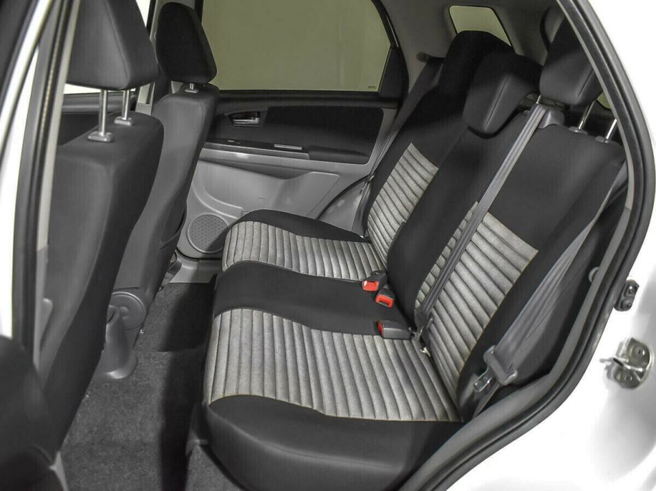 Suzuki SX4, 1.6 л, МТ, 2011 фото 1
