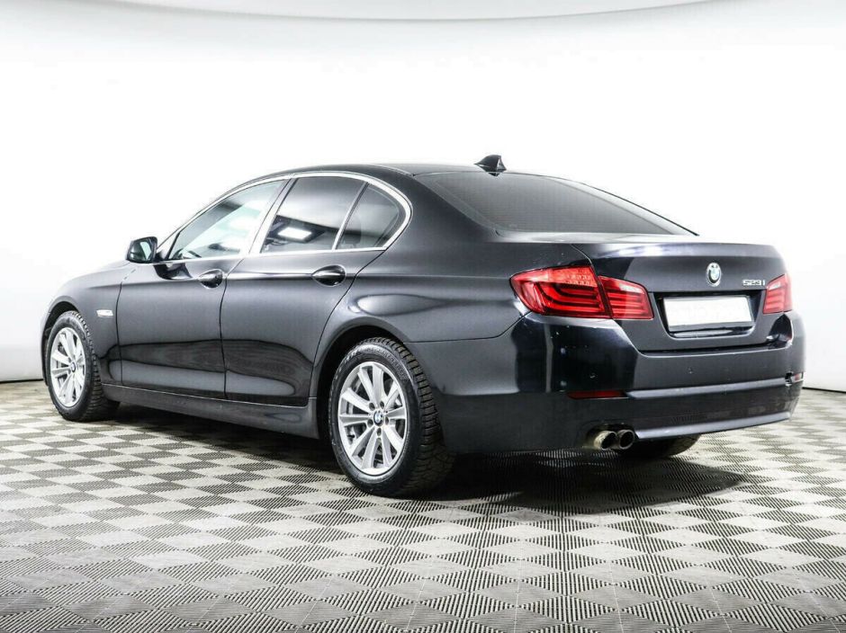 BMW 5 серии, 2.5 л, АТ, 2010 фото 6