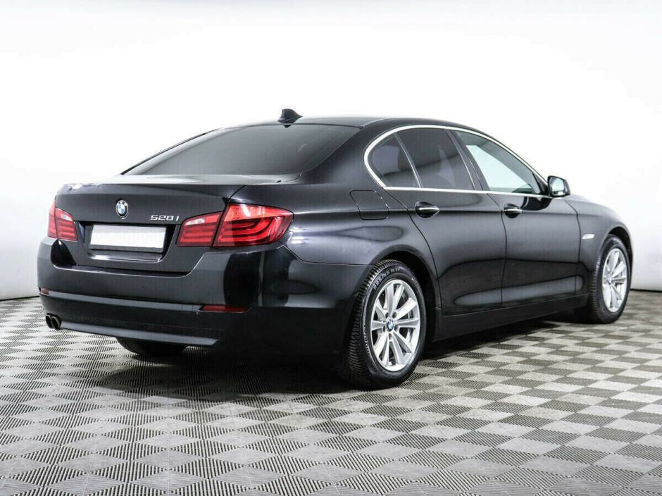 BMW 5 серии, 3.0 л, АТ, 2010 фото 6