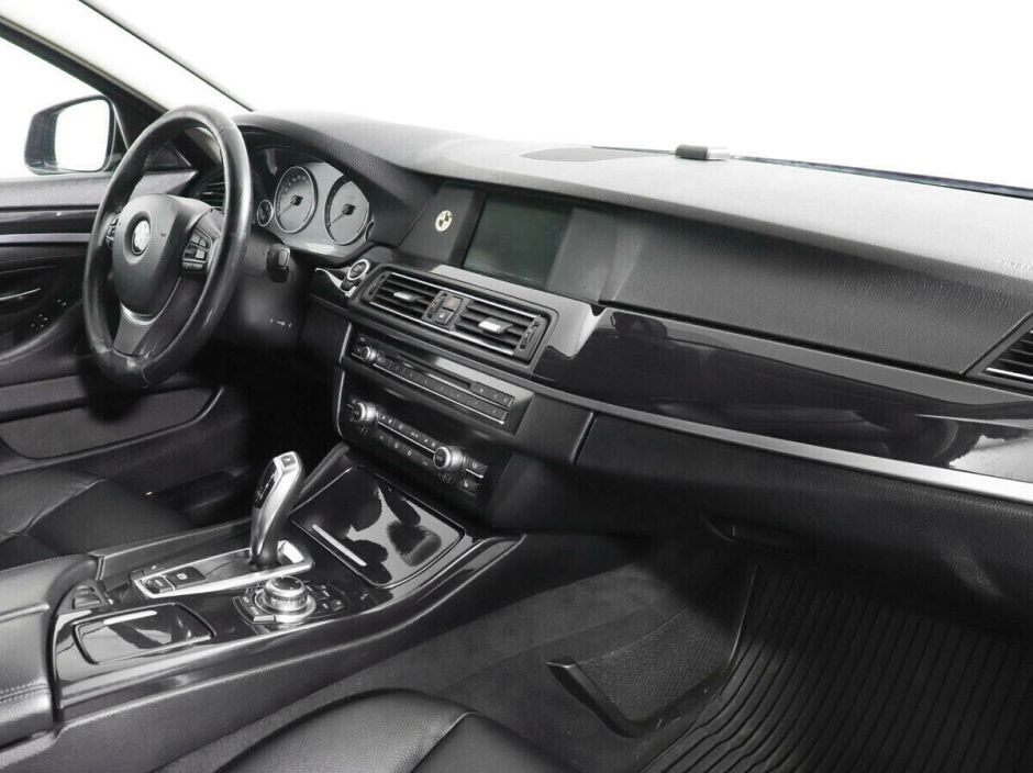 BMW 5 серии, 3.0 л, АТ, 2010 фото 9