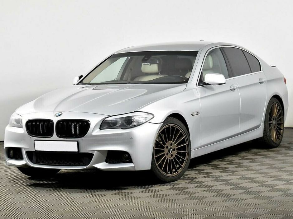 BMW 5 серии, 3.0 л, АТ, 2012 фото 3