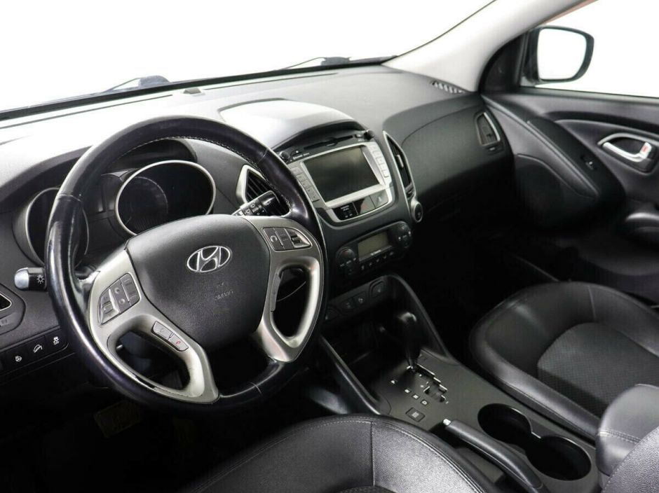 Hyundai ix35, 2.0 л, АТ, 2011 фото 8