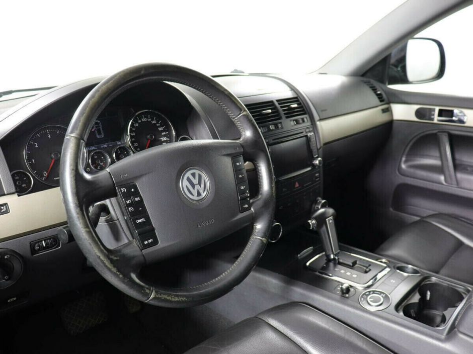 Volkswagen Touareg, 3.0 л, АТ, 2009 фото 8
