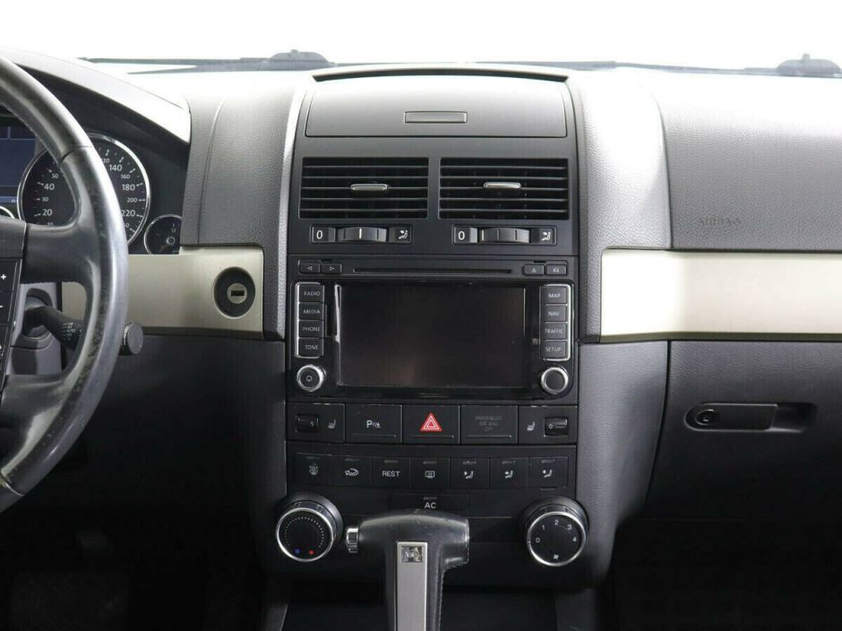 Volkswagen Touareg, 3.0 л, АТ, 2009 фото 2