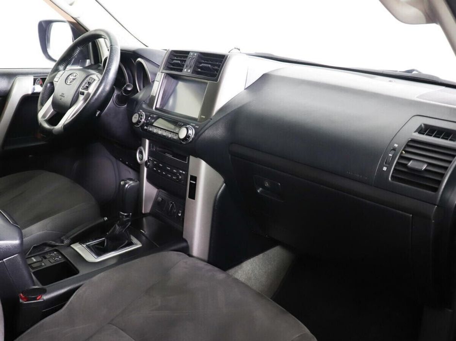 Toyota Land Cruiser Prado, 3.0 л, АТ, 2013 фото 2