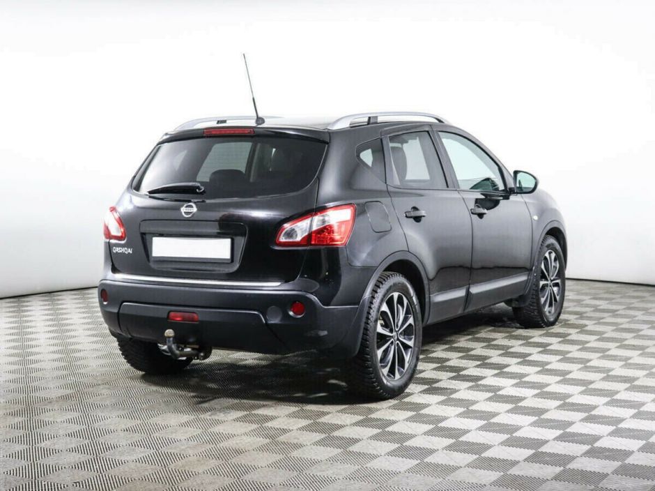 Nissan Qashqai, 2.0 л, Вариатор, 2011 фото 6
