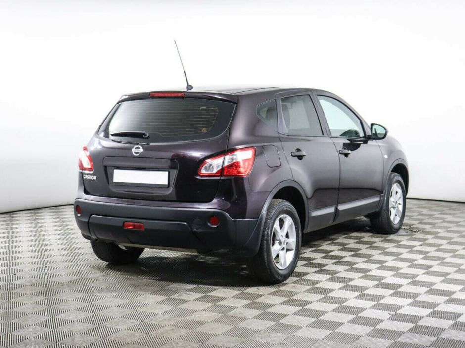 Nissan Qashqai, 2.0 л, Вариатор, 2013 фото 6