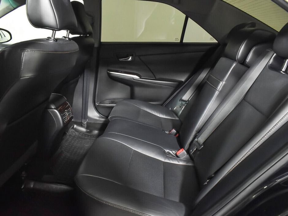 Toyota Camry, 2.5 л, АТ, 2015 фото 1