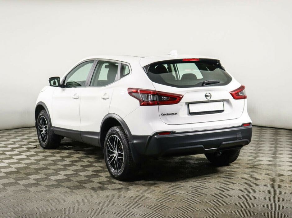 Nissan Qashqai, 2.0 л, Вариатор, 2017 фото 6