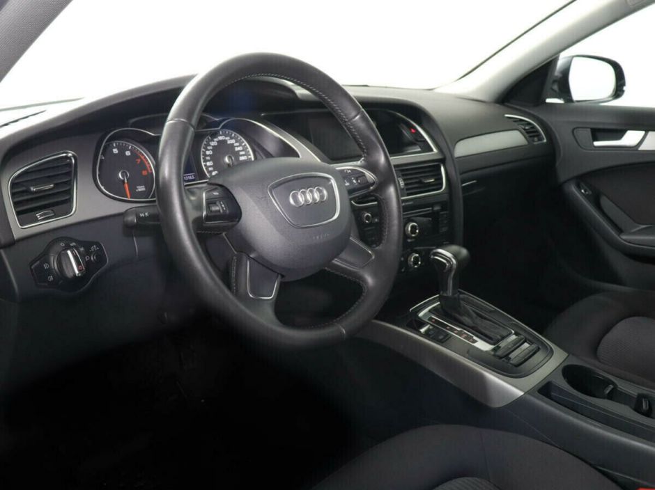 Audi A4, 1.8 л, Вариатор, 2012 фото 2