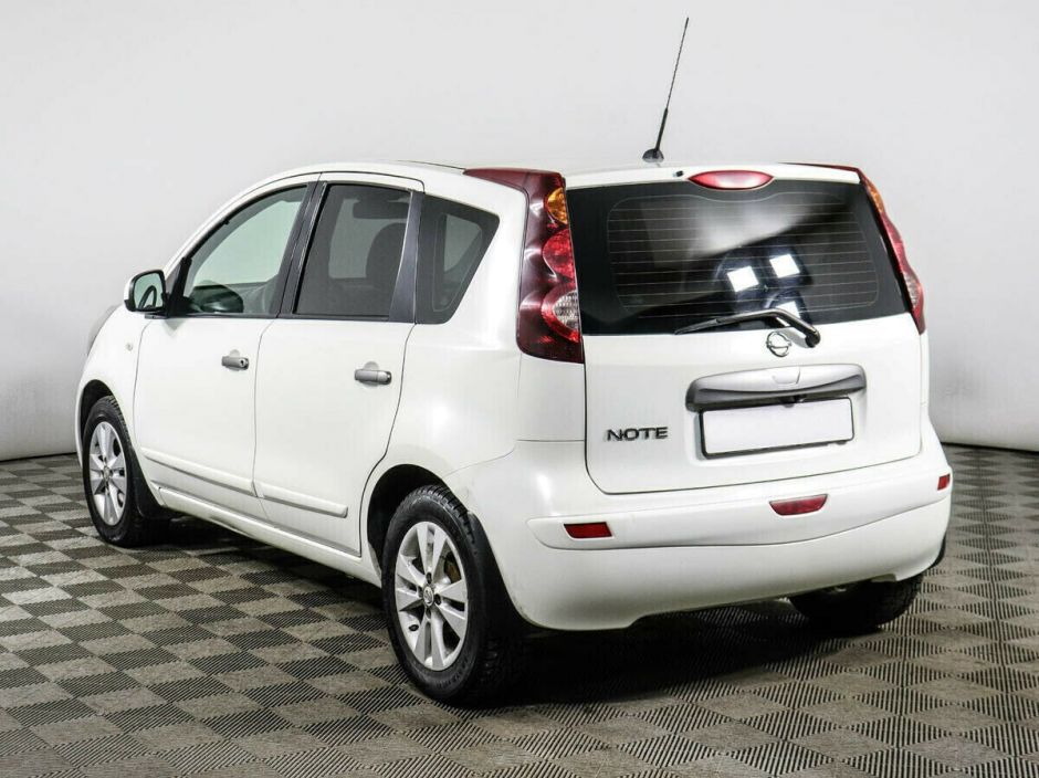 Nissan Note, 1.6 л, АТ, 2010 фото 6