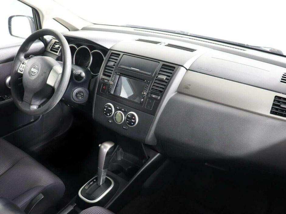 Nissan Tiida, 1.5 л, АТ, 2008 фото 9