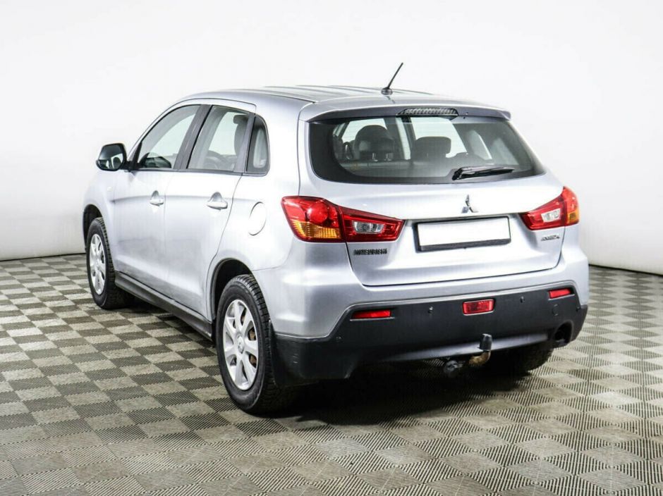 Mitsubishi ASX, 1.8 л, Вариатор, 2013 фото 6
