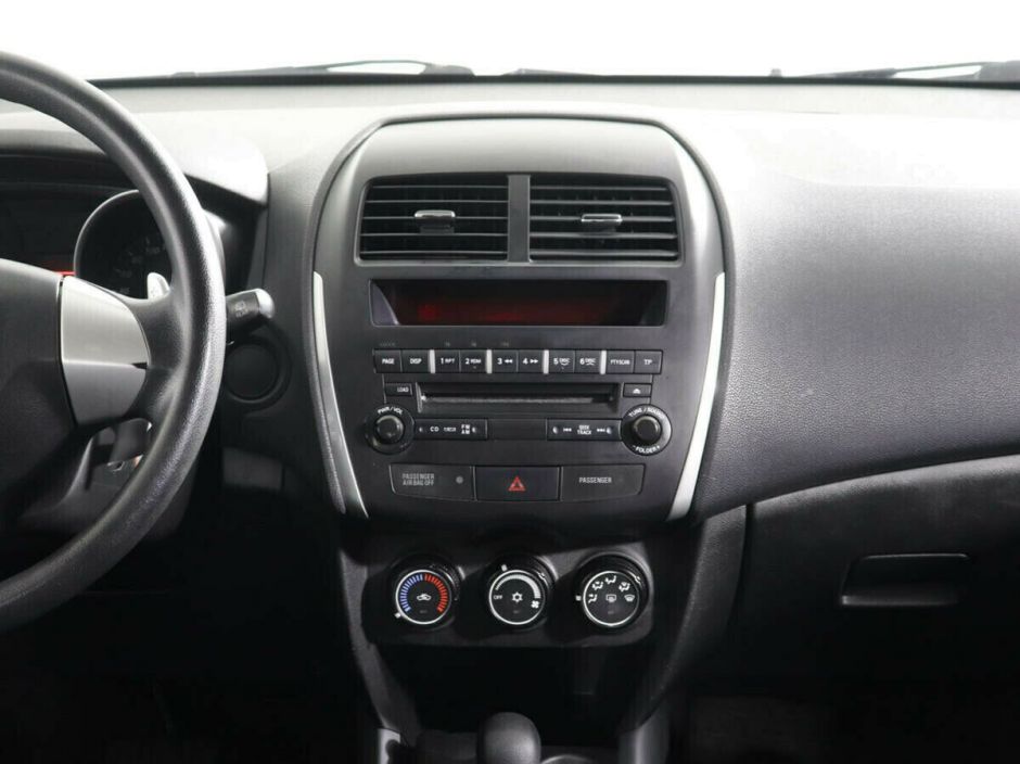 Mitsubishi ASX, 1.8 л, Вариатор, 2013 фото 2