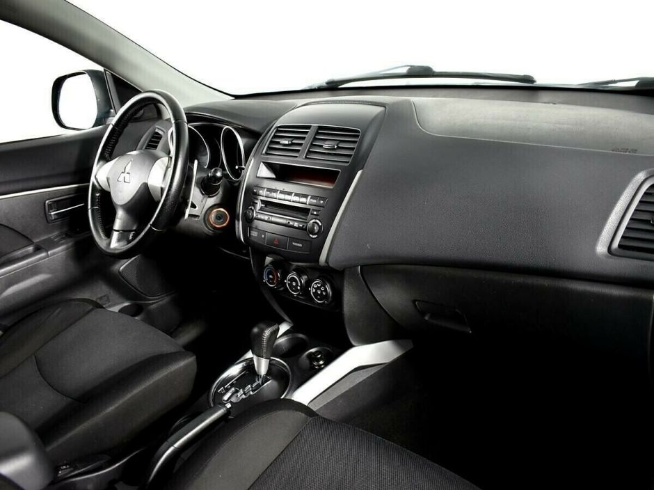 Mitsubishi ASX, 1.8 л, Вариатор, 2013 фото 2