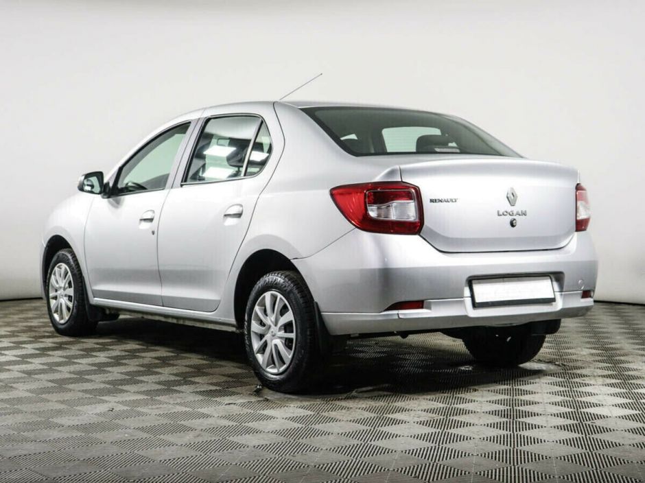 Renault Logan, 1.6 л, МТ, 2016 фото 6