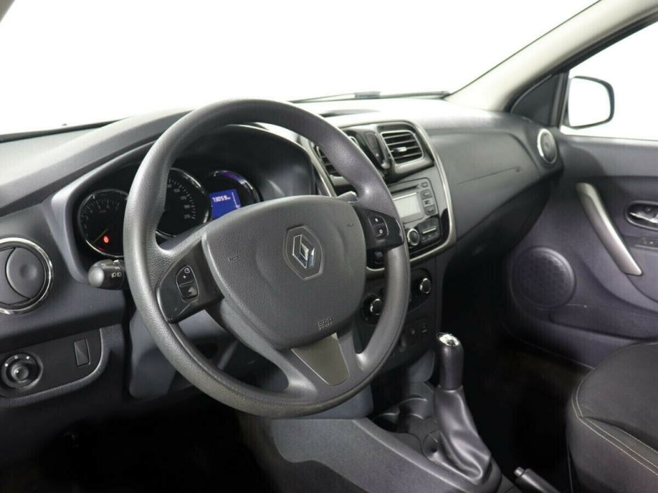 Renault Logan, 1.6 л, МТ, 2016 фото 8