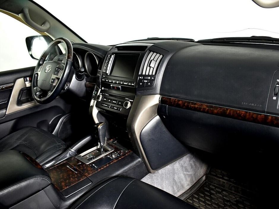 Toyota Land Cruiser, 4.5 л, АТ, 2011 фото 2