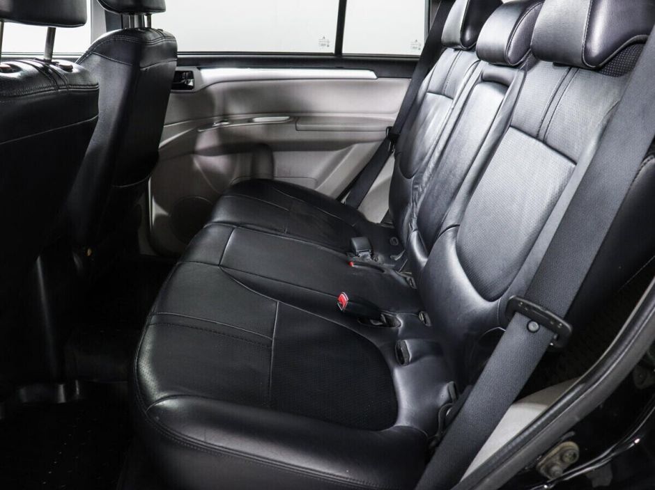 Mitsubishi Pajero Sport, 2.5 л, АТ, 2013 фото 1