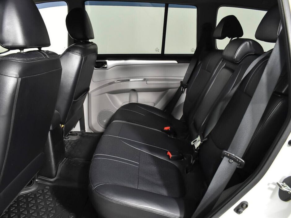 Mitsubishi Pajero Sport, 2.5 л, АТ, 2013 фото 1
