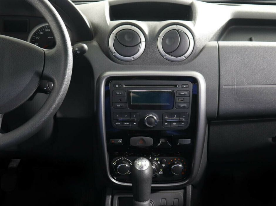Renault Duster, 1.6 л, МТ, 2014 фото 2