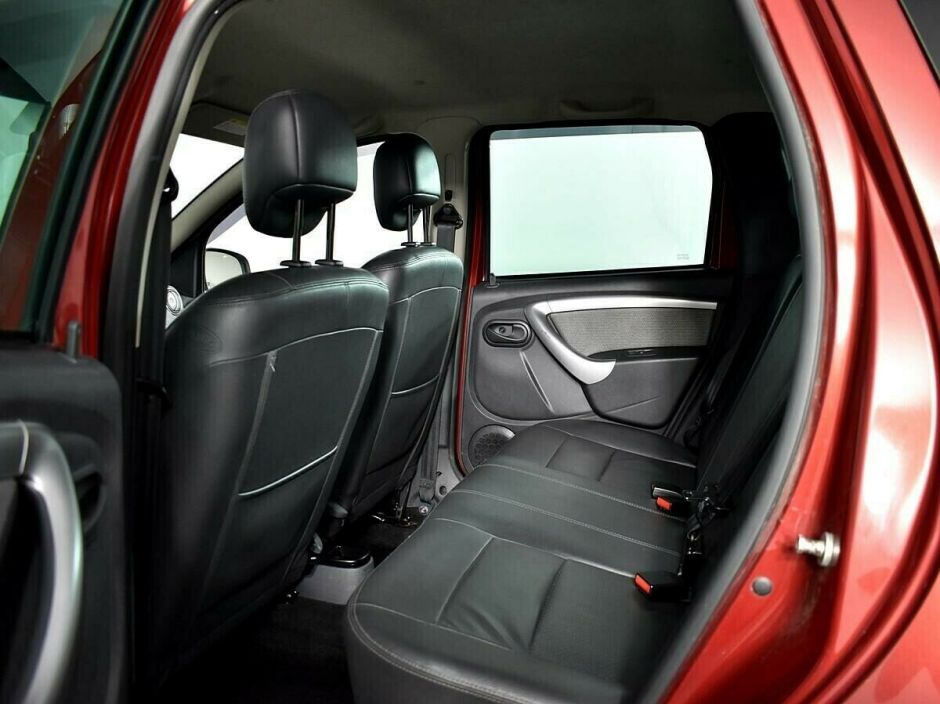 Renault Duster, 2.0 л, АТ, 2013 фото 1