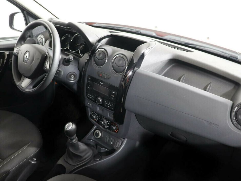 Renault Duster, 2.0 л, МТ, 2018 фото 8