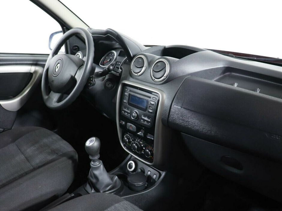 Renault Duster, 2.0 л, МТ, 2014 фото 9