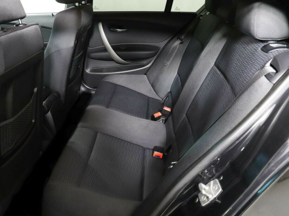 BMW 1 серии, 1.6 л, АТ, 2011 фото 1