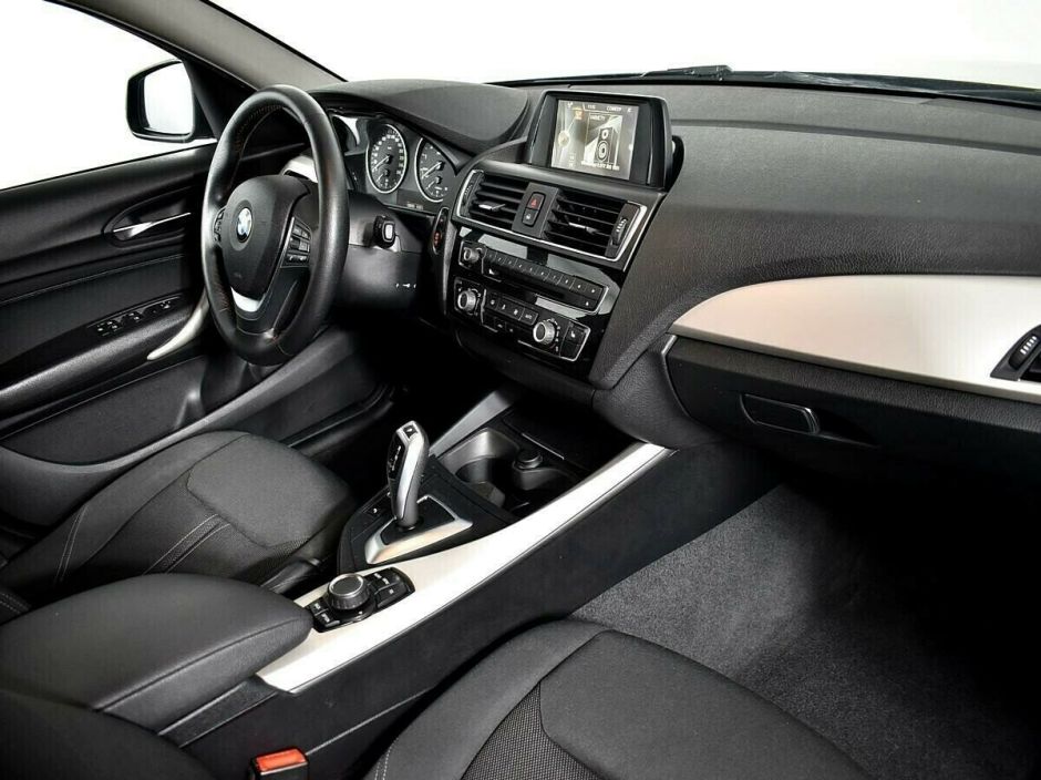 BMW 1 серии, 1.5 л, АТ, 2017 фото 2
