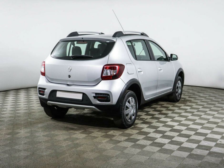 Renault Sandero, 1.6 л, АТ, 2018 фото 4