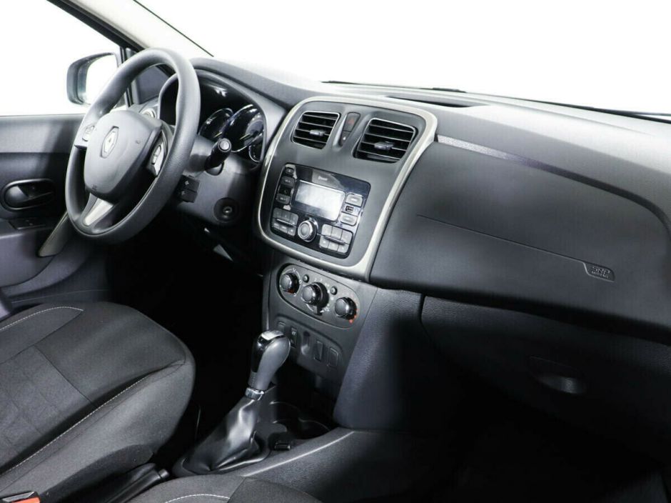 Renault Sandero, 1.6 л, АТ, 2018 фото 7